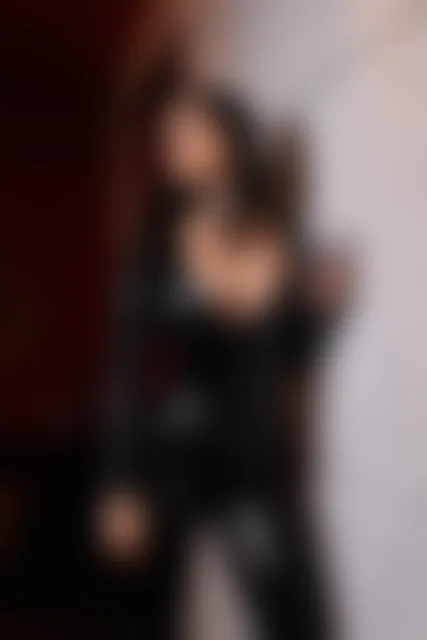 Blurred profile portrait of Princess Naomi